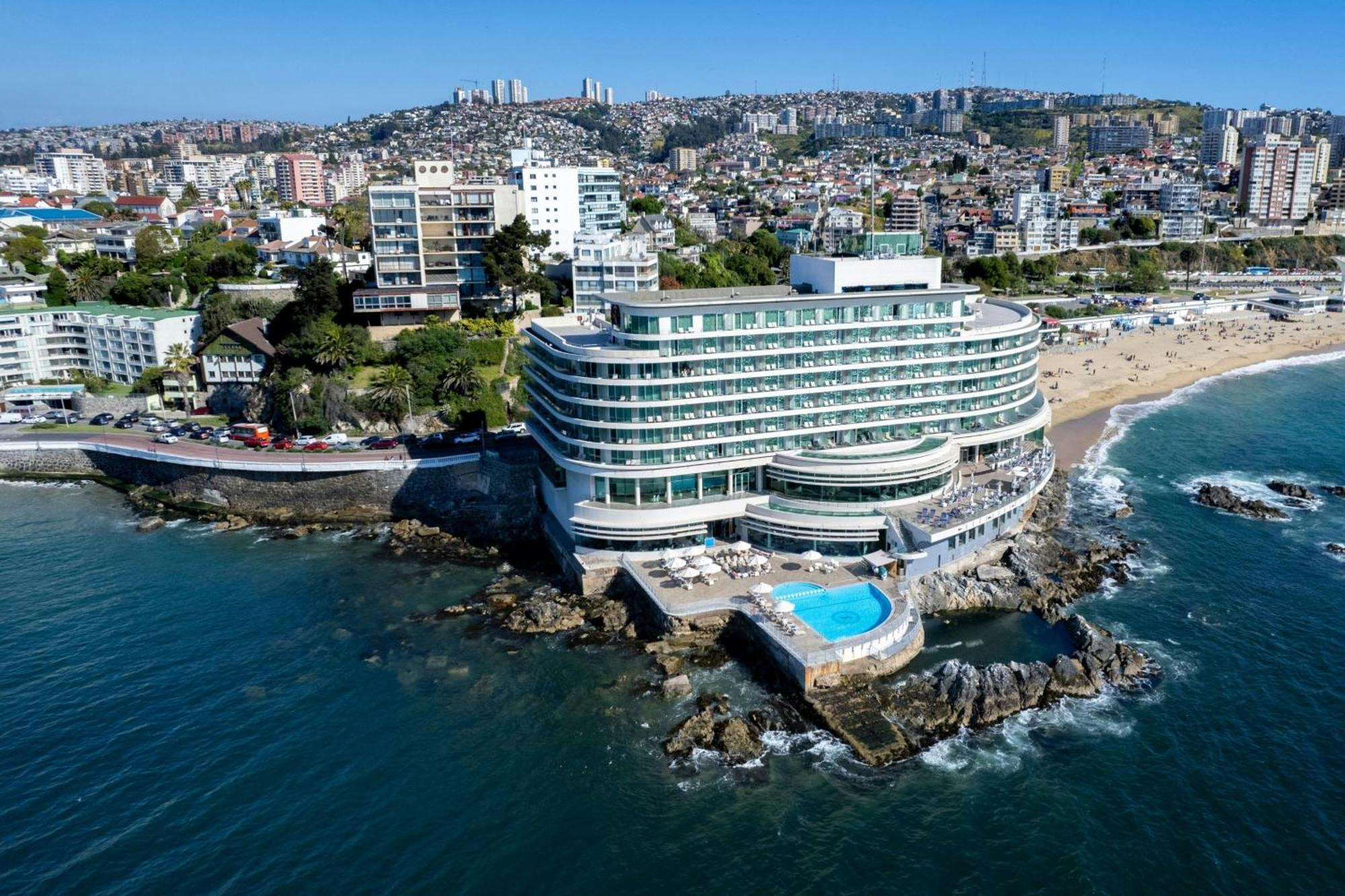 喜来登美丽华酒店及会议中心 比尼亚德尔马 外观 照片 Aerial view of the hotel