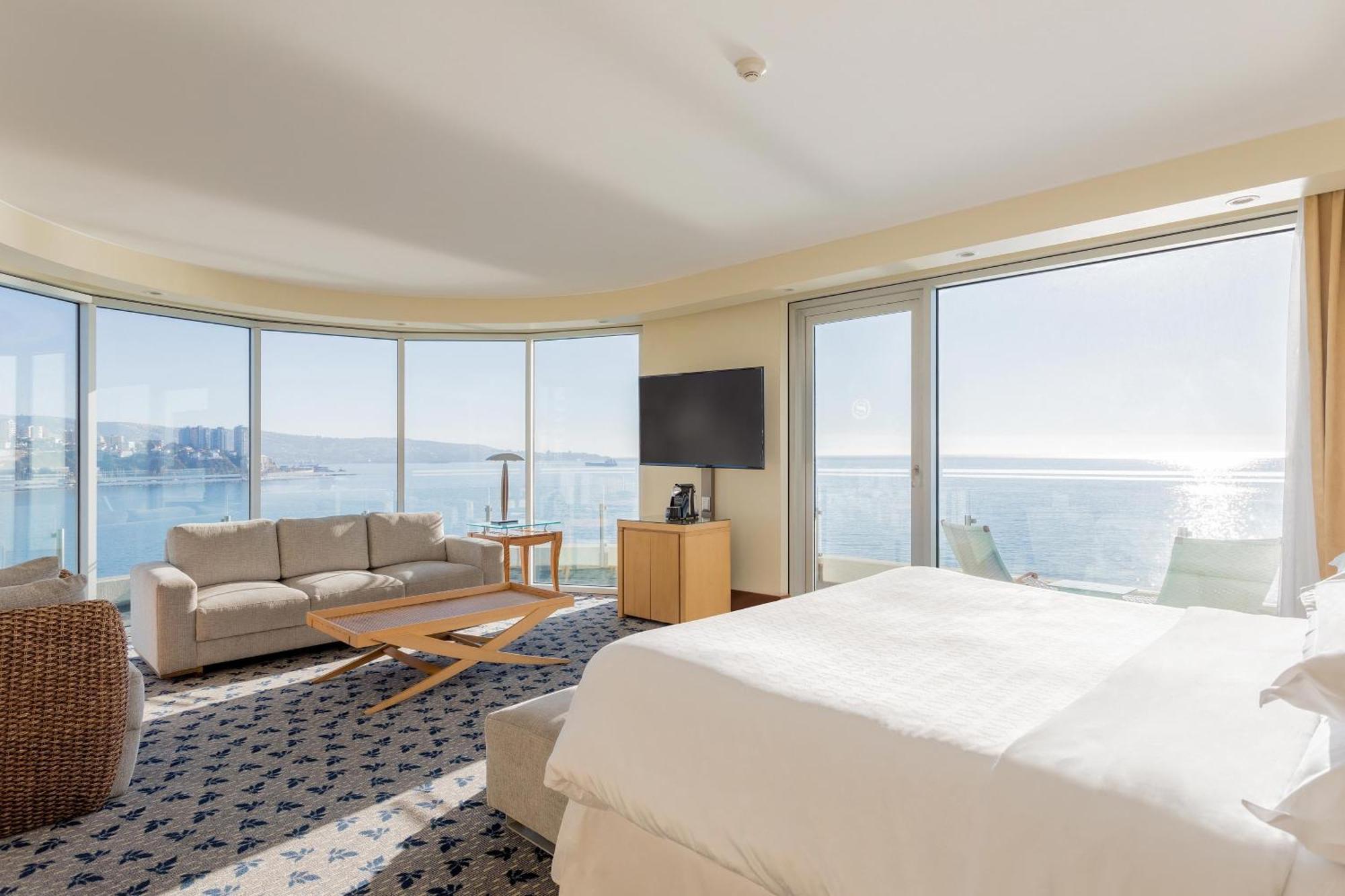 喜来登美丽华酒店及会议中心 比尼亚德尔马 外观 照片 A bedroom at the InterContinental San Francisco