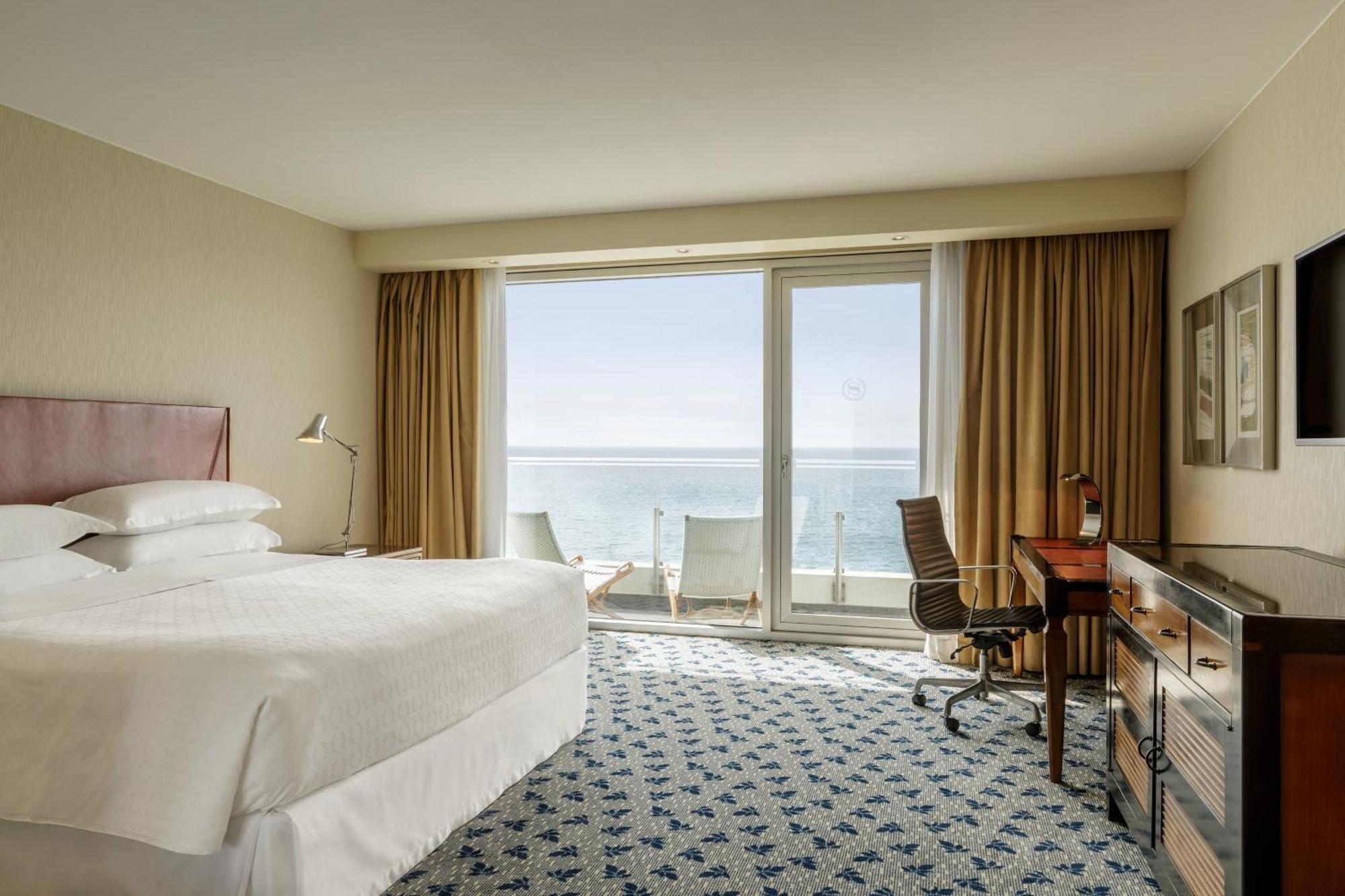 喜来登美丽华酒店及会议中心 比尼亚德尔马 外观 照片 A guest room at the Westin La Paloma